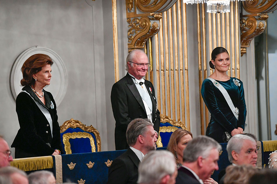 Kungaparet och Kronprinsessan vid Svenska Akademiens högtidssammankomst |  Kungahuset
